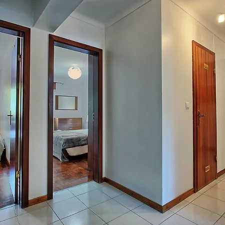 Garden Cristo Rei Appartement